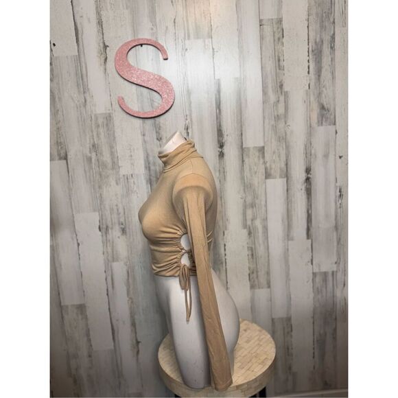 Forever 21 Tan Ruched Cutout Turtleneck Long Sleeve Crop Top Women’s Size Small - Picture 2 of 8